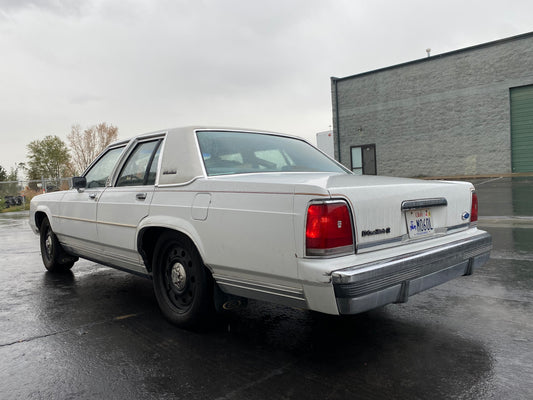 1989 Ford Crown Victoria LTD